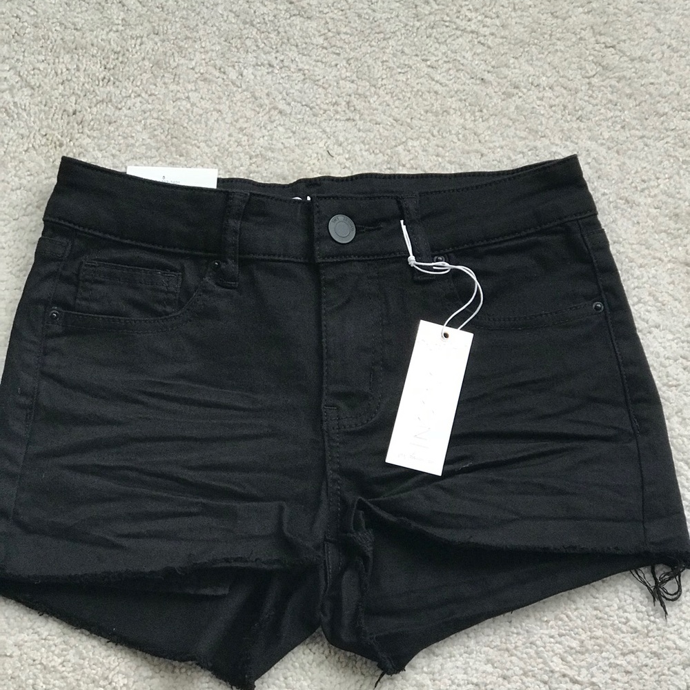 Black low rise jean short